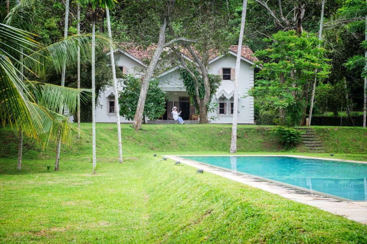 Siri Wedamadura Villa Mirissa Buitenkant foto